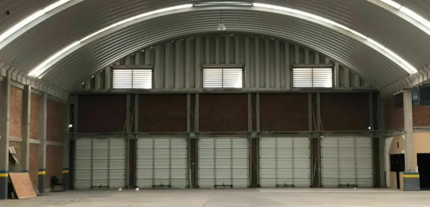 Nave Industrial Renta Av Industrias 120,000 GL1