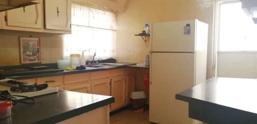Casa para Oficina Venta Deza y Ulloa 2,700,000 Lorcar GL7