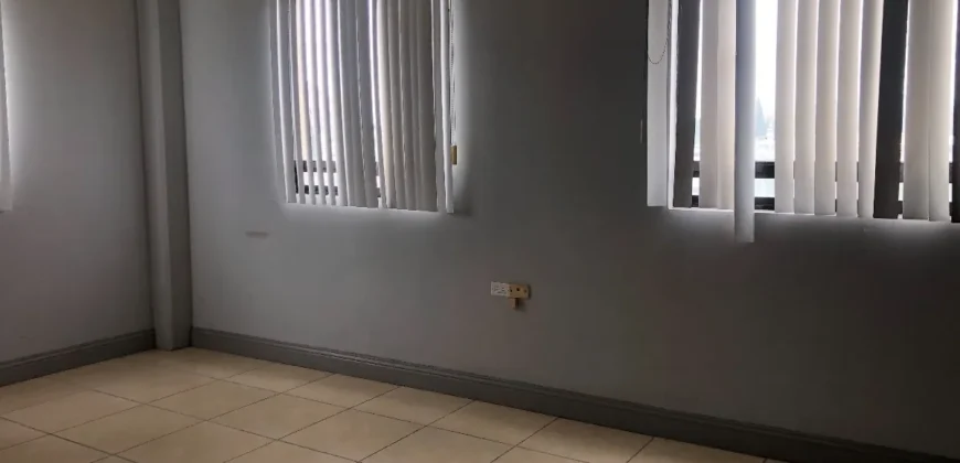 Oficina Renta Av. Teófilo Borunda 18,000 GL1