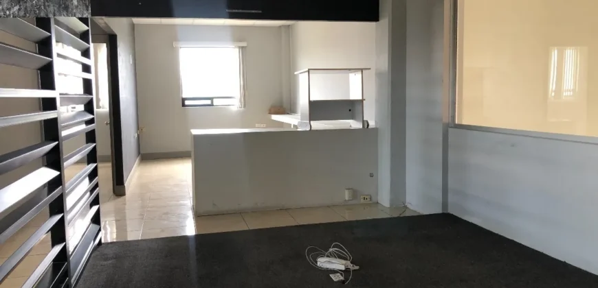 Oficina Renta Av. Teófilo Borunda 18,000 GL1